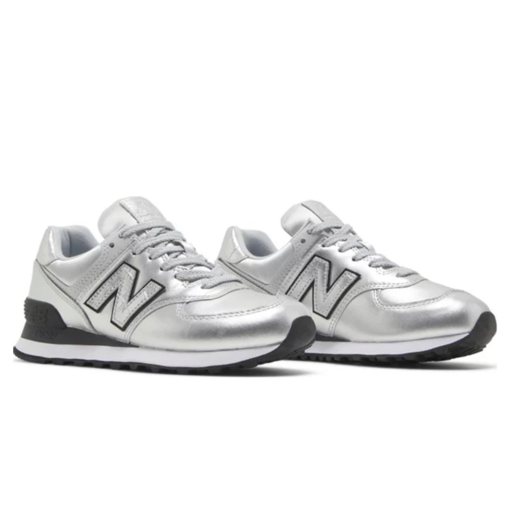 Silver New balance model 574 size 6.5
